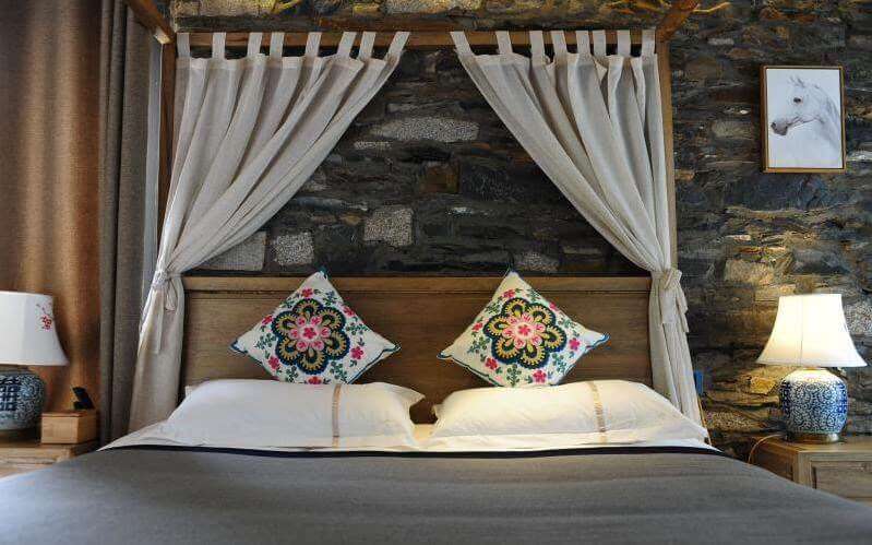 headboard