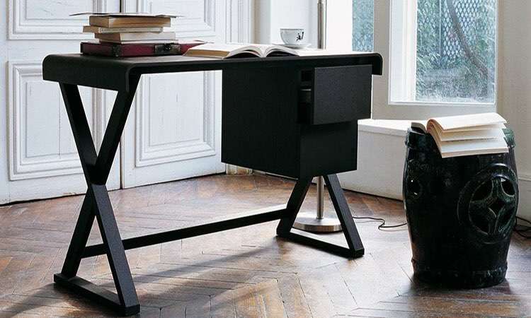 writing desk