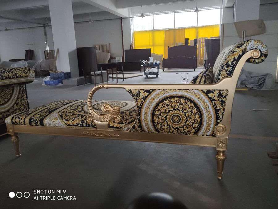 china versace vanitas lounge chaise sofa wood carving golden (1)